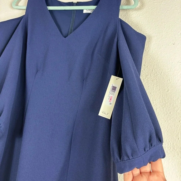 NWT Eliza J Cold Shoulder Crepe Shift V-neck Dress in Navy Blue size 10 - Picture 7 of 16